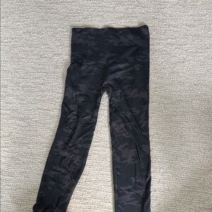 SPANX  Dark Camouflage Leggings